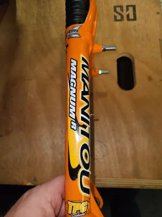 Horquilla Manitou Magnum R. 26 pulgagas.retro