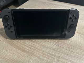 Nintendo Switch Negra + Accesorios