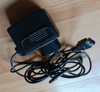 Cargador Nintendo Game Boy Advance SP