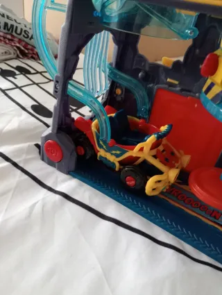 Superthings Comisaría Heroes Headquarters