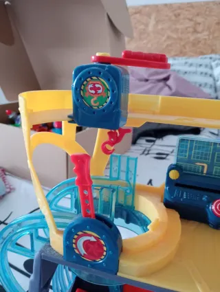 Superthings Comisaría Heroes Headquarters