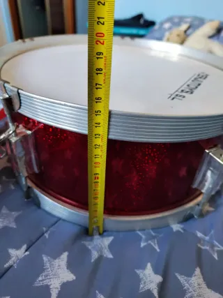 Tambor infantil ERJUTOYS caja roja