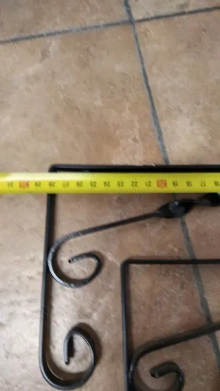 Escuadras rústicas para baldas (x6)