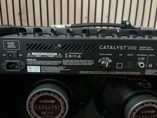 Line 6 Catalyst 200 Combo Amplificador