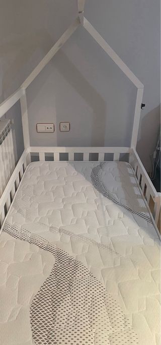 Cama Montessori 90x200cm. Colchón pikolin.