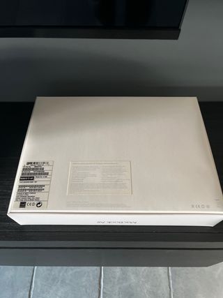 Caja MacBook Air 2014 + Cable Alargador