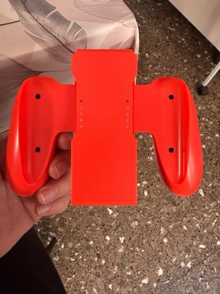 Nintendo Switch V2 Azul/Rojo + Maletín y Accesorio