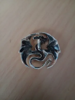 Colgante Dragón Plata Ley Anne Stokes