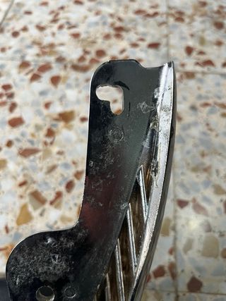 Parrilla y Respaldo Harley V-Rod Cromado