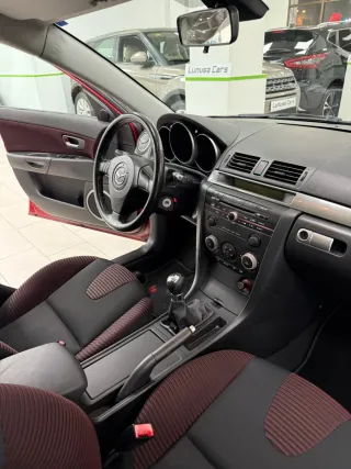 Mazda 3 UNICO DUEÑO 67.000KMS