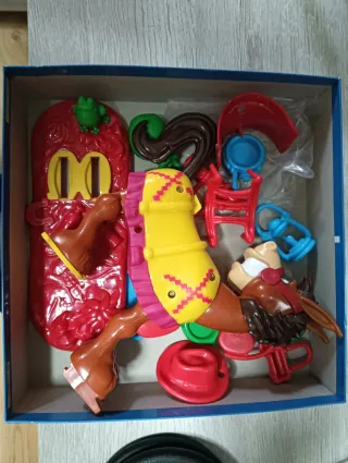 Juego de mesa Tozudo Buckaroo Hasbro