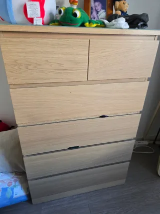 Cómoda Malm Ikea 6 cajones roble con cristal