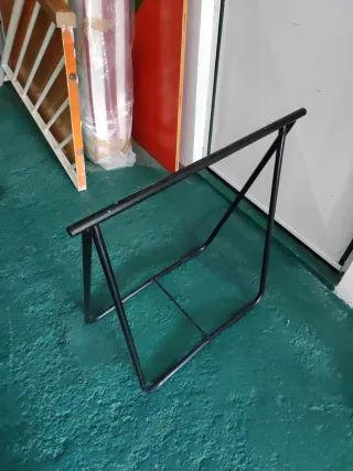 Borriqueta de metal negra