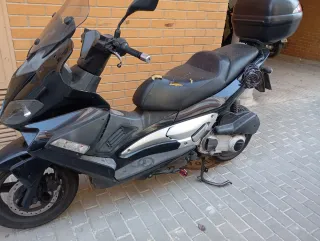 Moto Gilera Nexus 250
