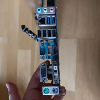 Placa Base Gigabyte GA-H81M-D3H + procesador