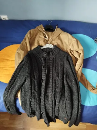 Lote Chaqueta Beige y Cárdigan Gris