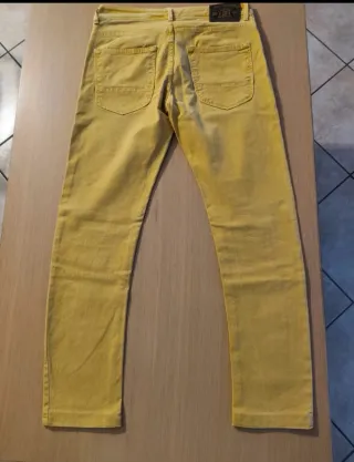 Jeans Zara elasticizzati vintage taglia 31