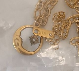 2 Collares Madreperla Sol y Luna 18k