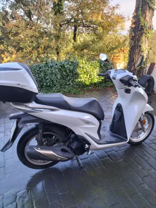 Honda SH 125 2020 Blanca 10.794 KM