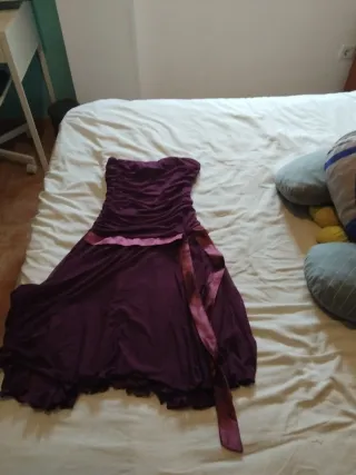 Vestido de fiesta morado y rosa