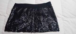 Mini Falda Zara lentejuelas negra T.38