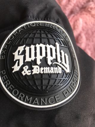 Chaqueta Supply & Demand Negra Talla M