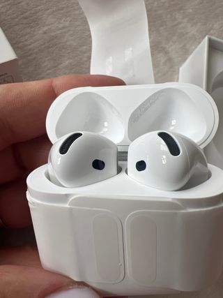 AirPods 4 Nuevos Blancos