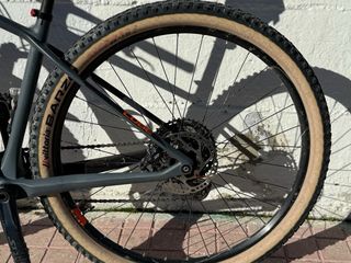 Bicicleta Cube Reaction C62