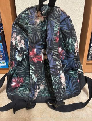 Mochila Roxy Floral y Rayas
