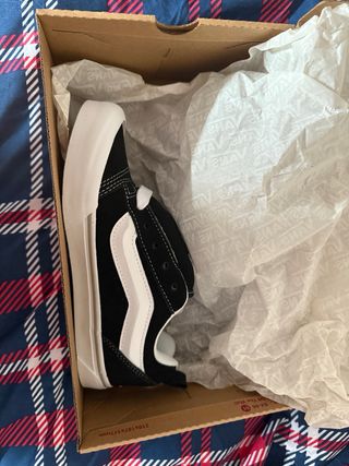 Vans Knu Skool Black/White