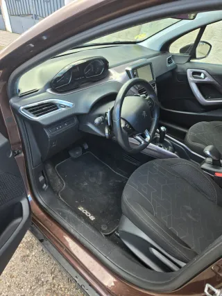 Peugeot 2008 2014