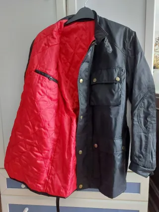 Parka marrón con bolsillos Regalo el negro