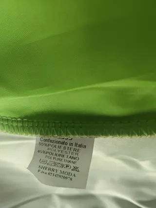 2 Chaquetas americana verde y amarilla