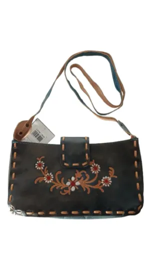 Bolso de hombro artesanal con flores verde