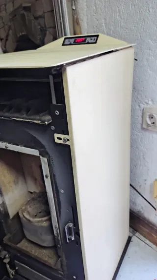 Estufa Pellets Last Calor Eva 6.3 Kw