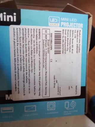 Mini proyector Home Cinema LED