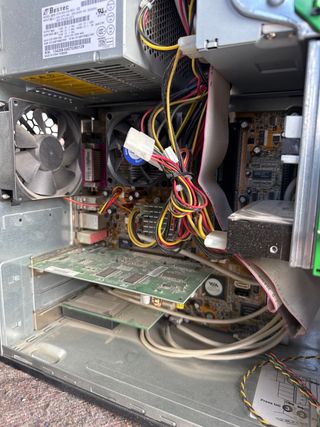 4PCs Antiguos Sobremesa Piezas alguno funciona