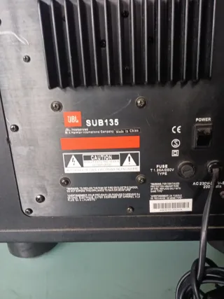 Subwoofer JBL 135 200W