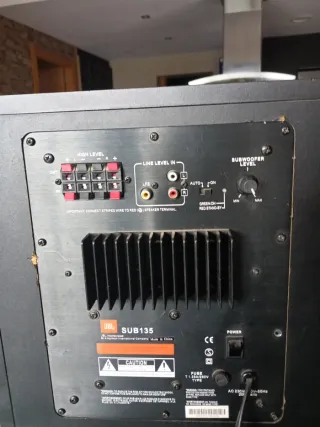 Subwoofer JBL 135 200W