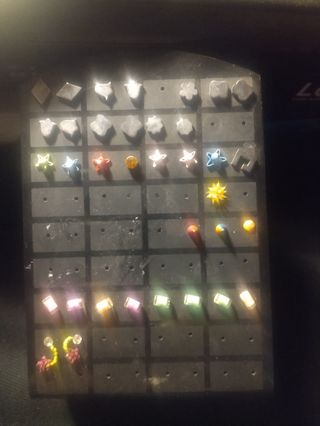 Espositore Orecchini con Vari Modelli