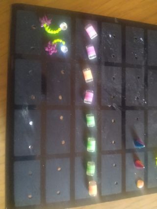 Espositore Orecchini con Vari Modelli