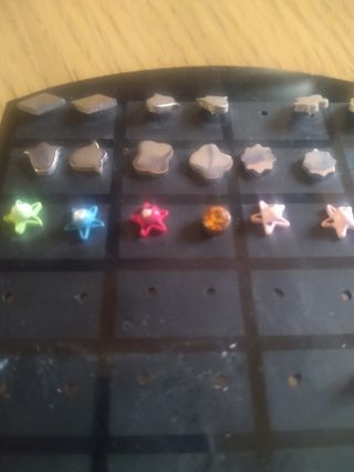 Espositore Orecchini con Vari Modelli