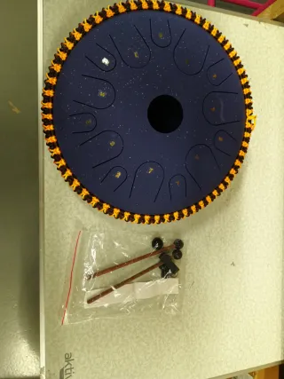 Tambor de mano 14 con baquetas