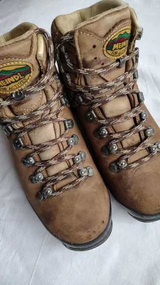 Botas senderismo montaña Meindl Borneo 2 MFS 38
