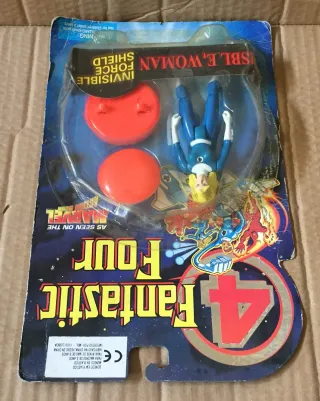 Boneco Fantastic Four Sue Storm Mulher Invisível