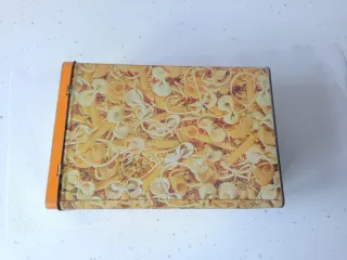 Lata metálica Cola-Cao vintage tienen más d 45 año