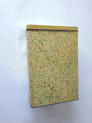 Lata metálica Cola-Cao vintage tienen más d 45 año