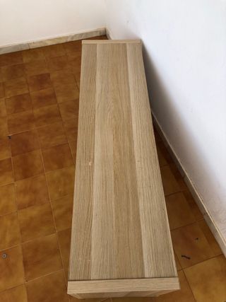 Mueble TV madera con ruedas buen estado