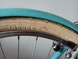 Bicicleta urbana con cesta