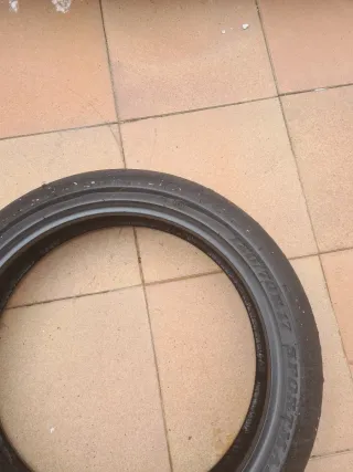 Neumático Dunlop GP Racer 211 120/70 R17
